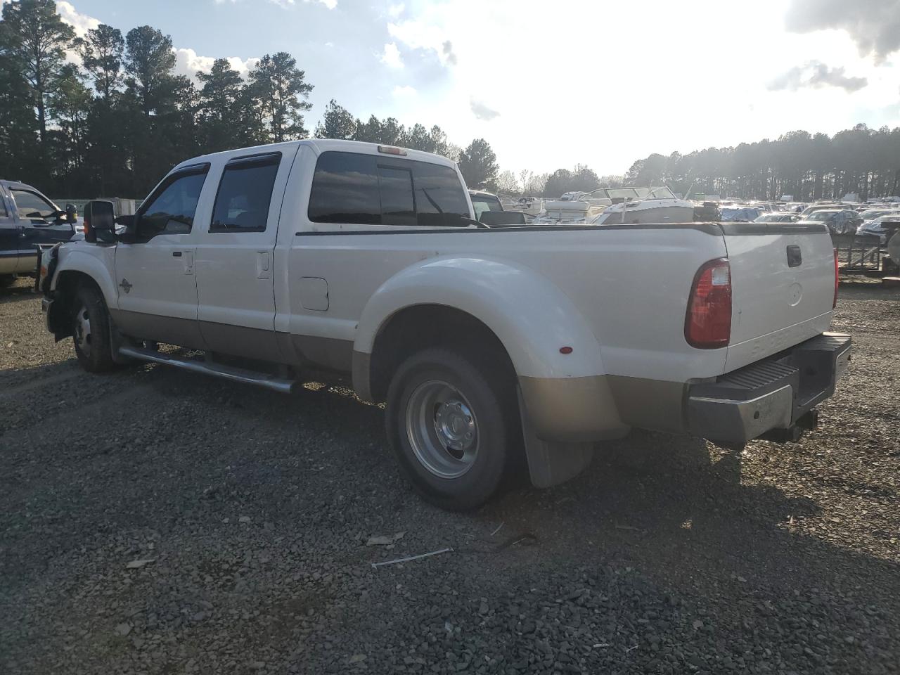2011 Ford F350 - Image 2