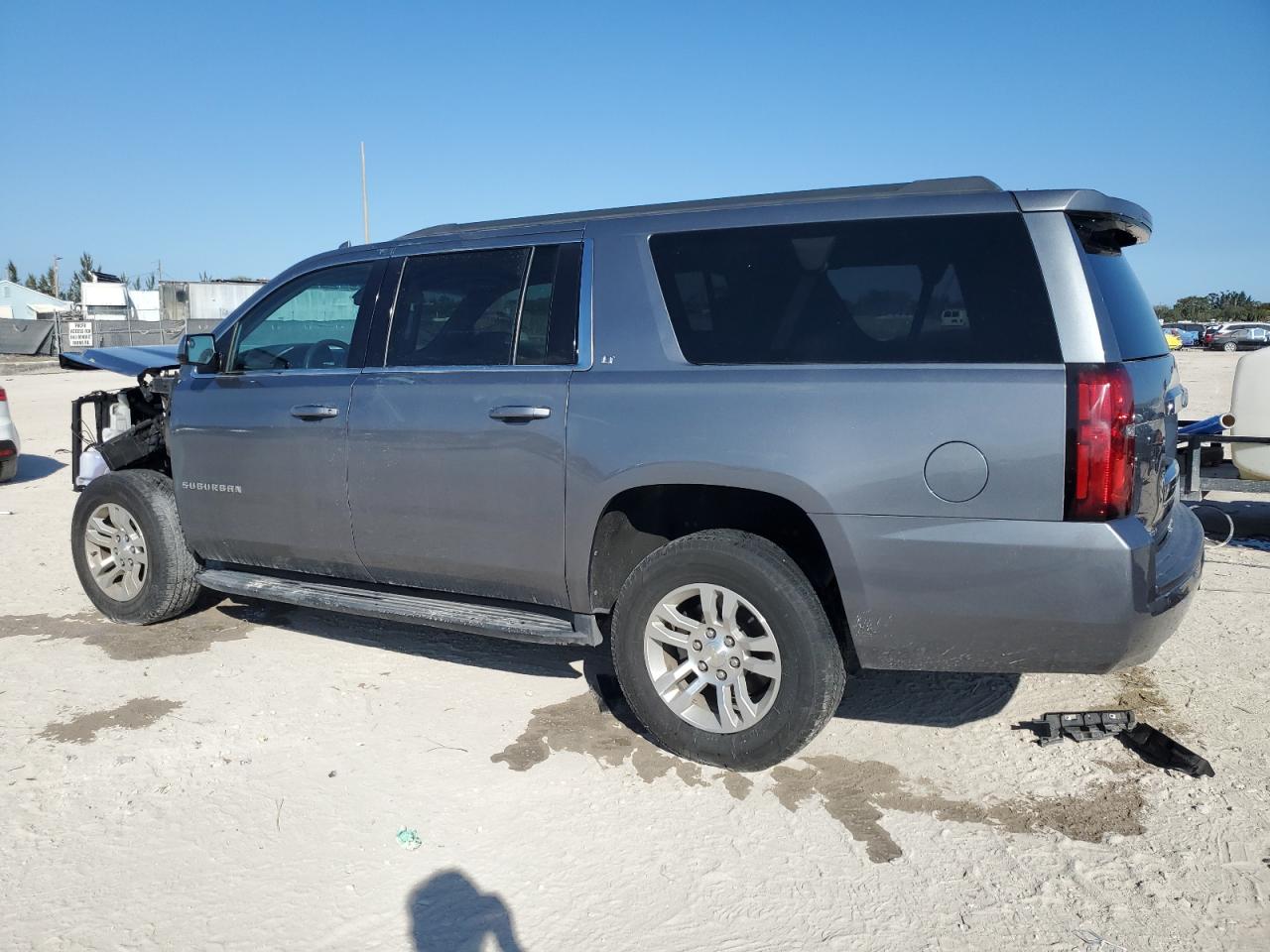 2019 Chevrolet Suburban - Image 2