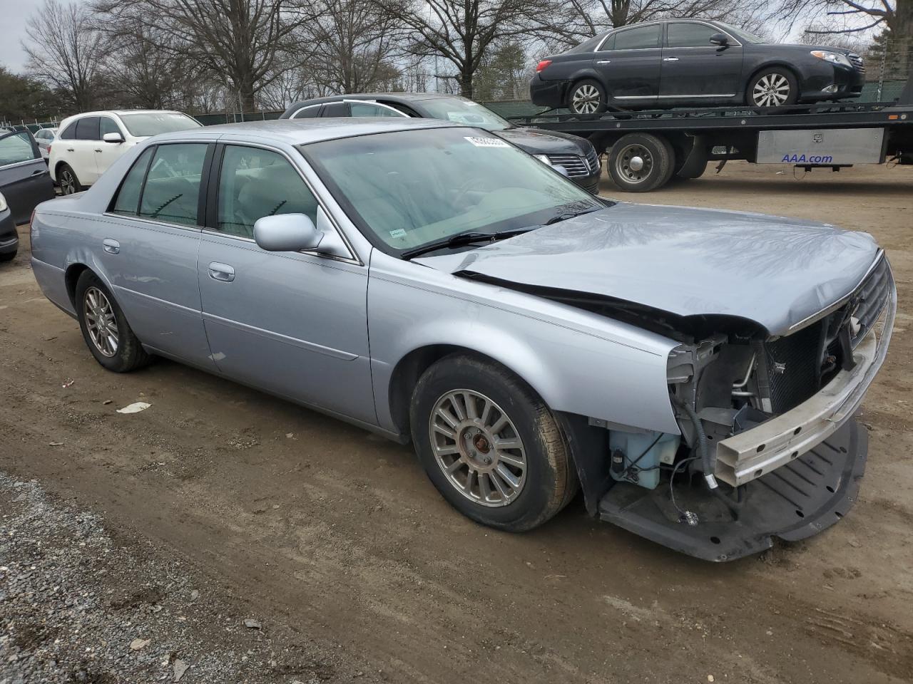 2004 Cadillac De Ville - Image 4