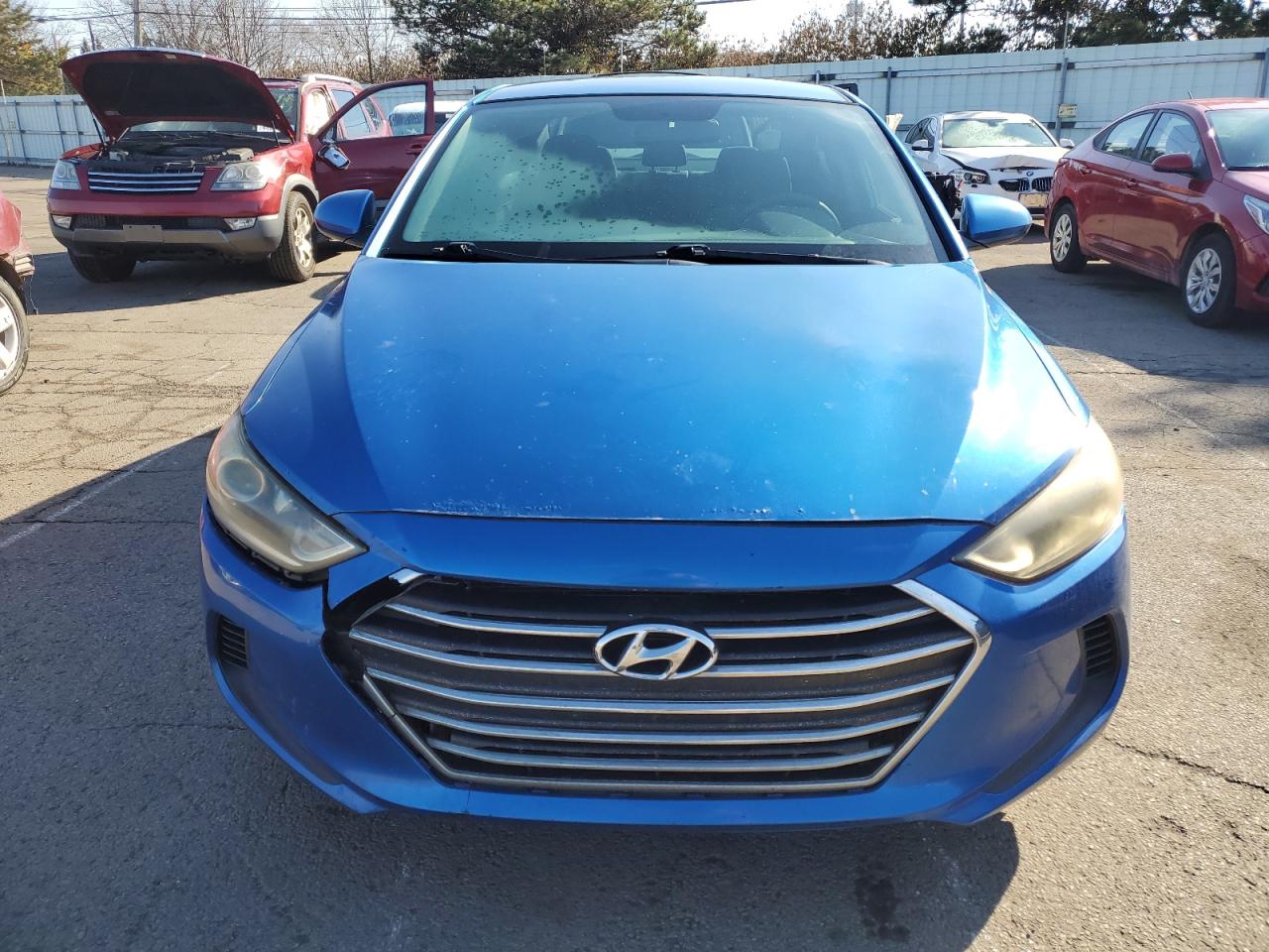 2017 Hyundai Elantra - Image 5