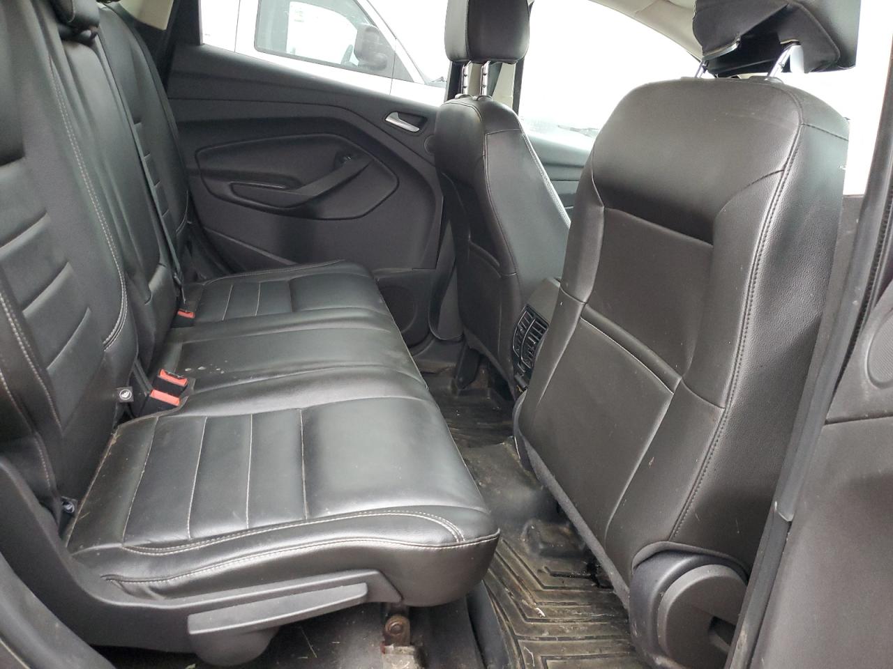 2015 Ford Escape - Image 11