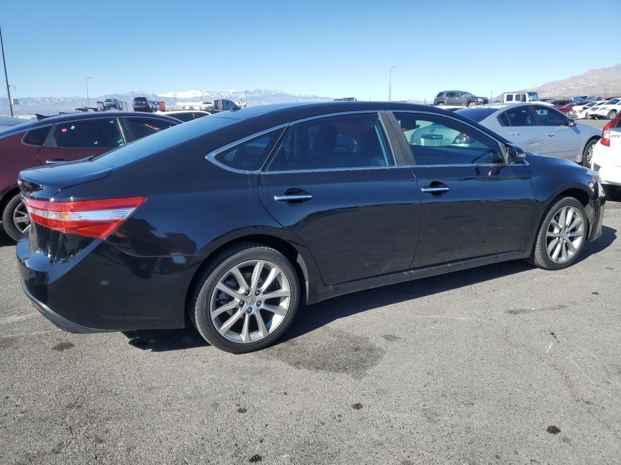 2014 Toyota Avalon - Image 3
