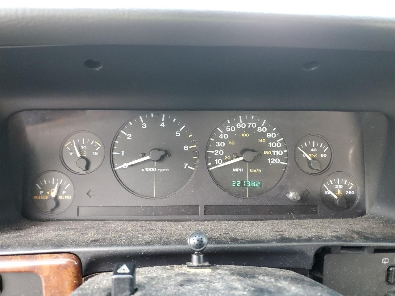 1997 Jeep Grand Cherokee - Image 9