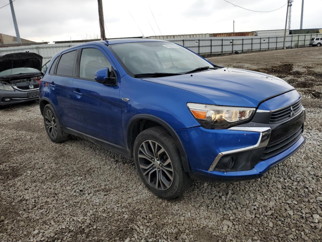 2016 Mitsubishi Outlander - Image 4