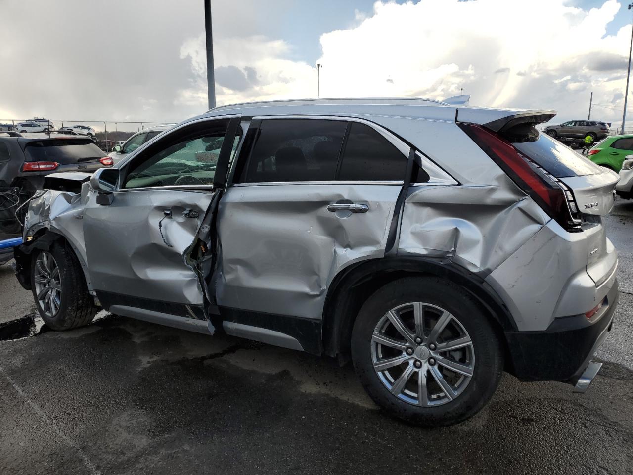 2019 Cadillac XT4 - Image 2