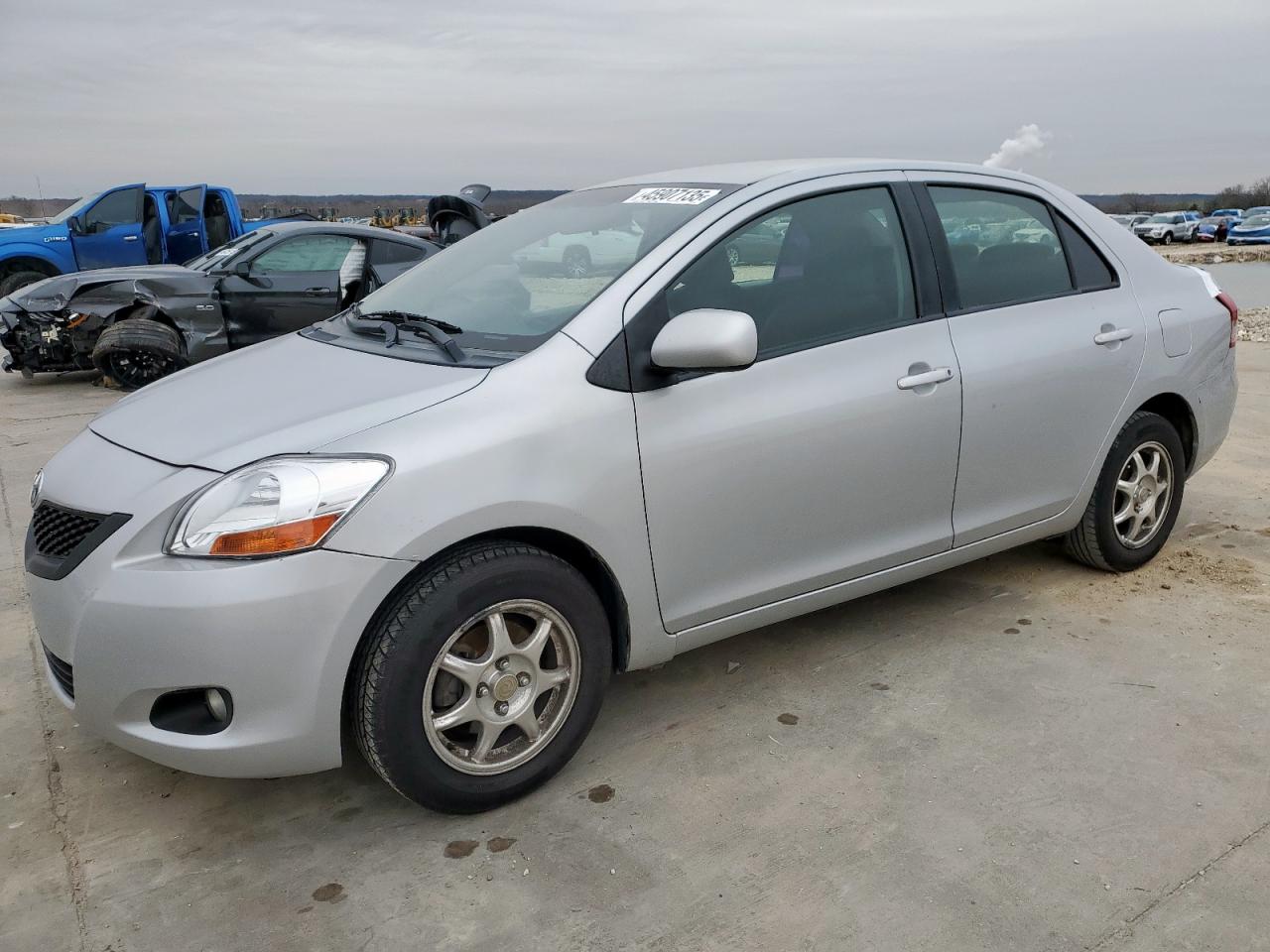 2009 Toyota Yaris - Image 1