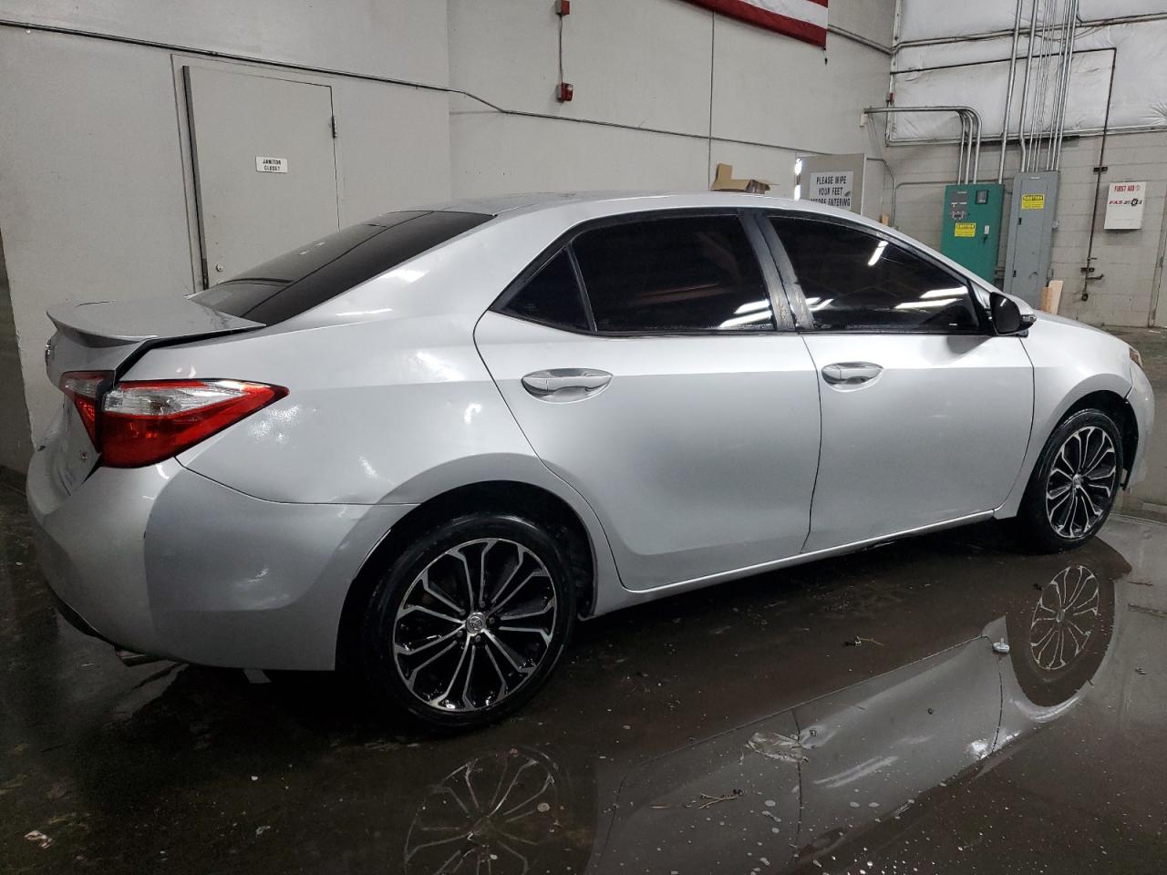 2015 Toyota Corolla - Image 3