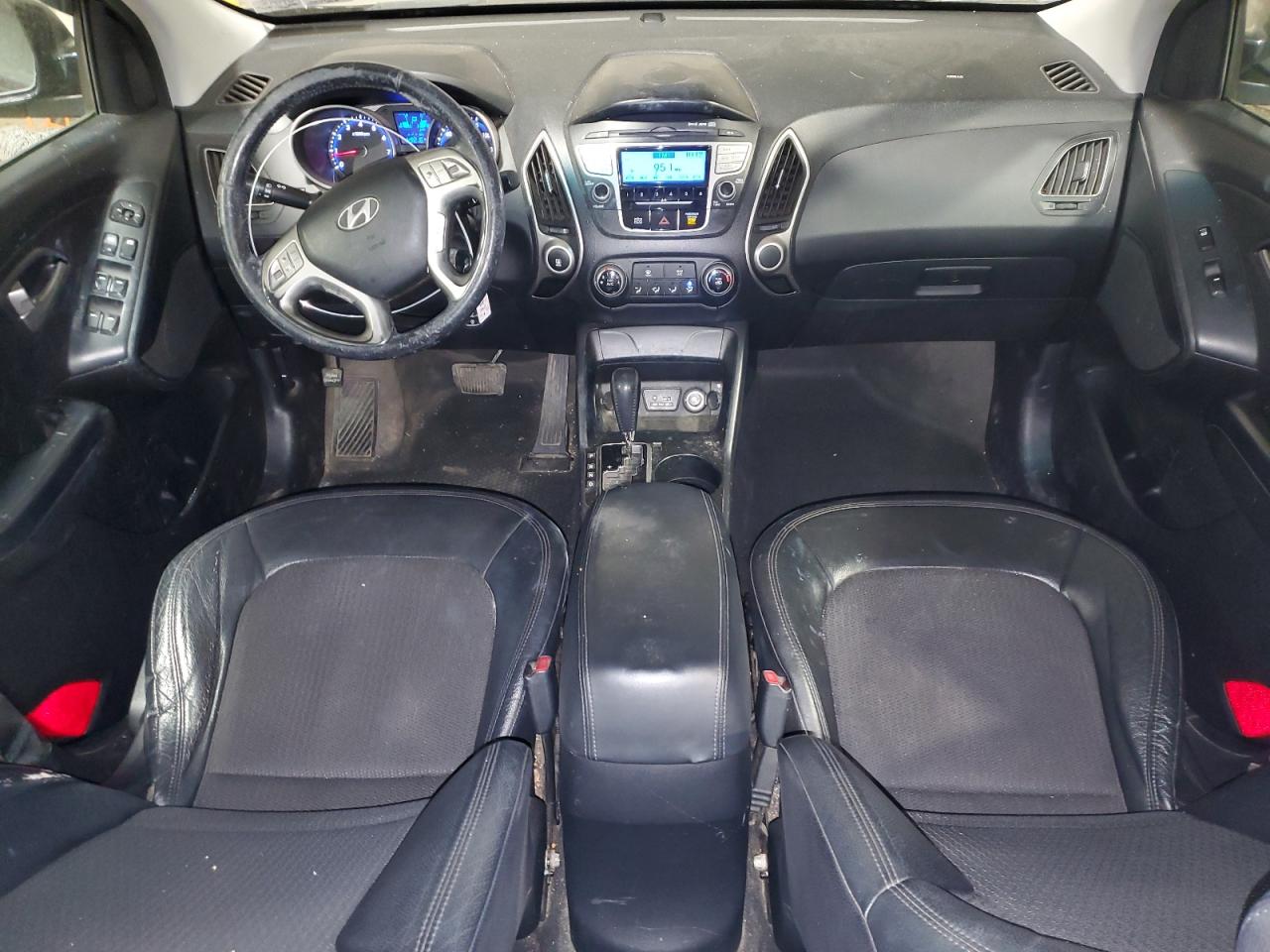 2012 Hyundai Tucson - Image 8