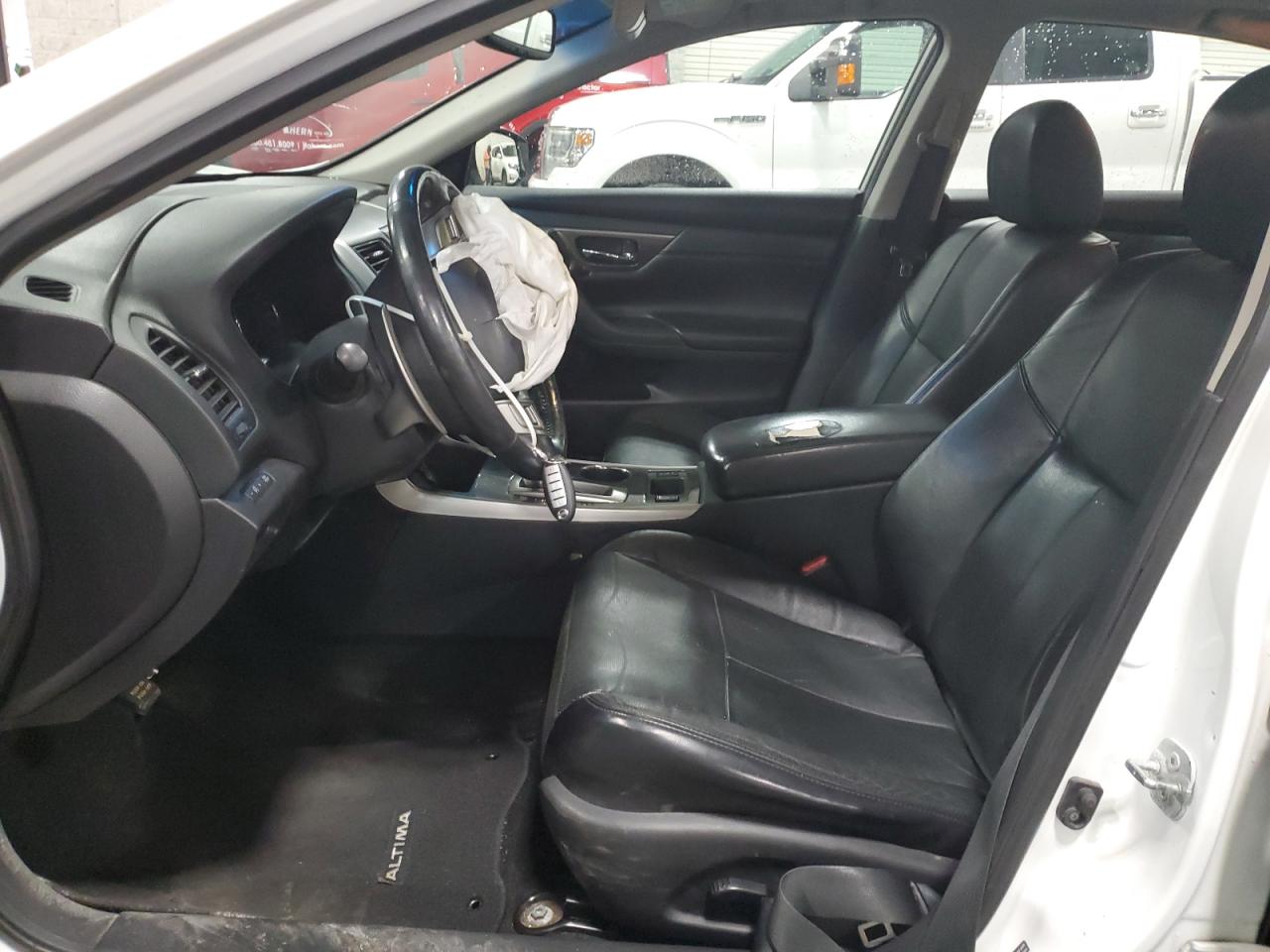 2015 Nissan Altima - Image 7