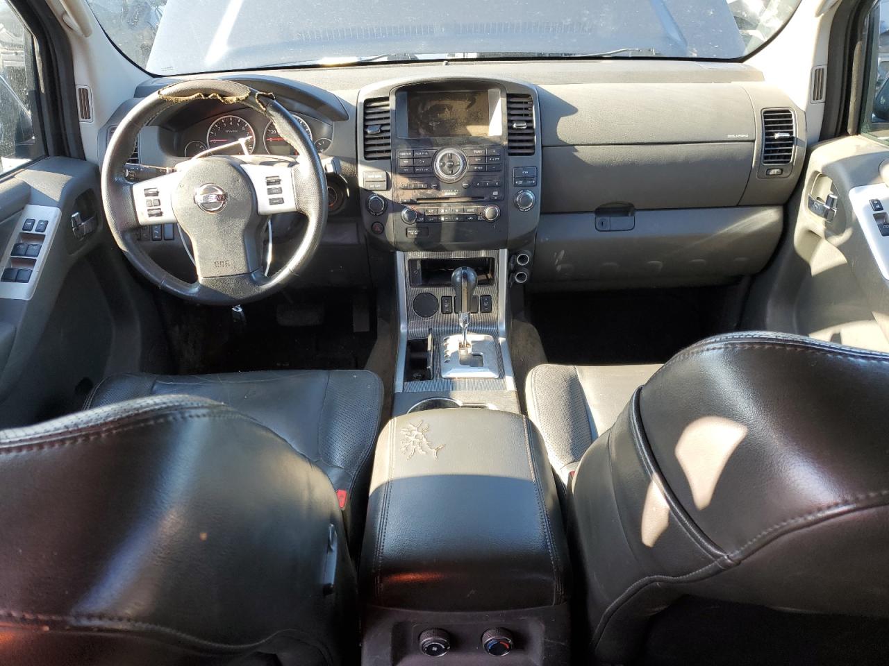 2011 Nissan Pathfinder - Image 8