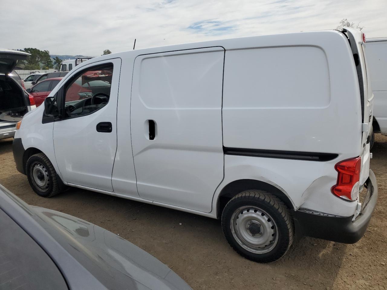 2014 Nissan NV - Image 2