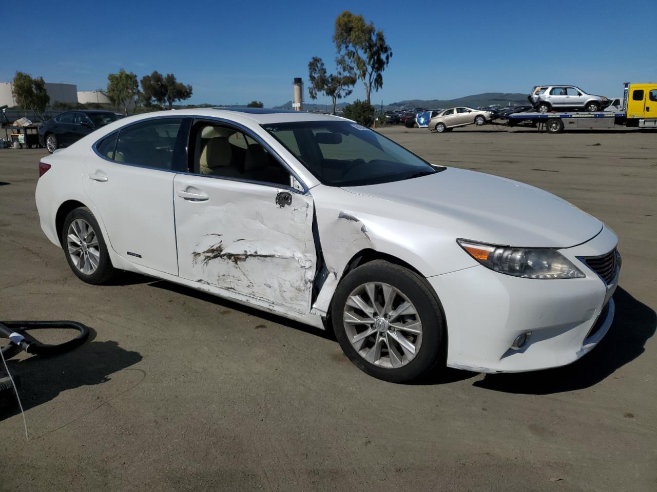 2013 Lexus ES - Image 4