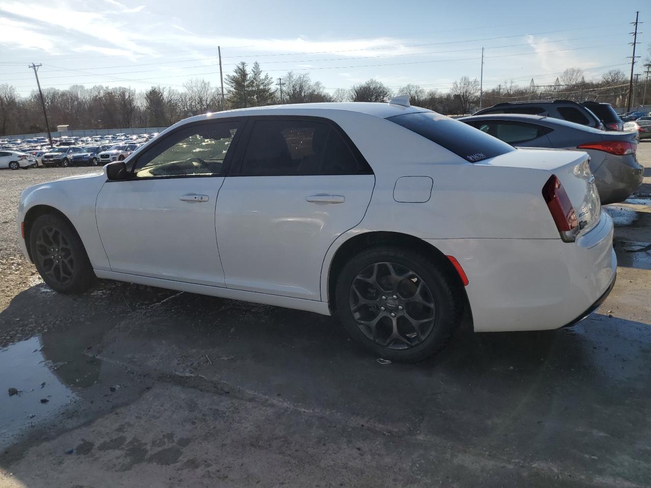 2019 Chrysler 300 - Image 2