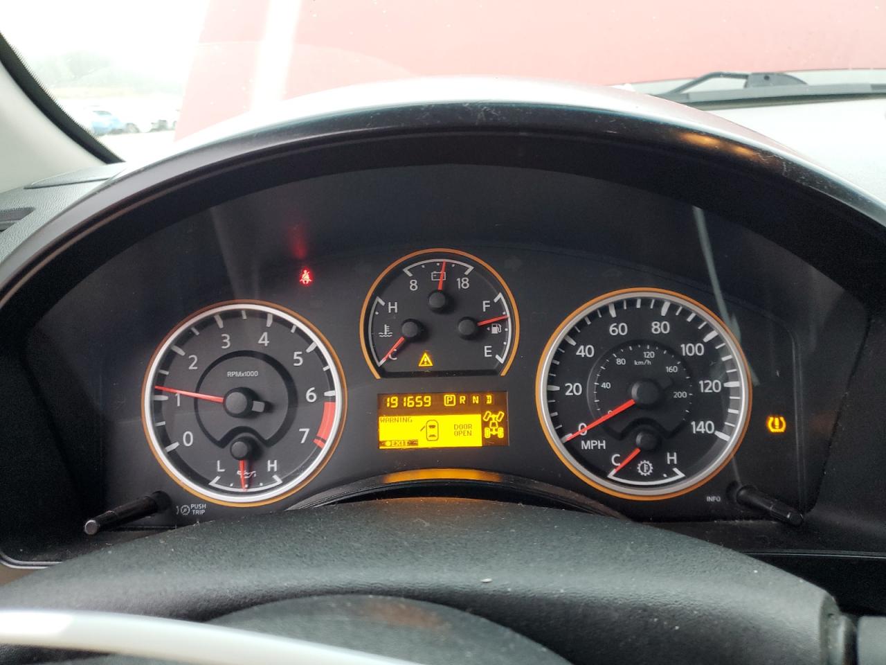 2008 Nissan Titan - Image 9