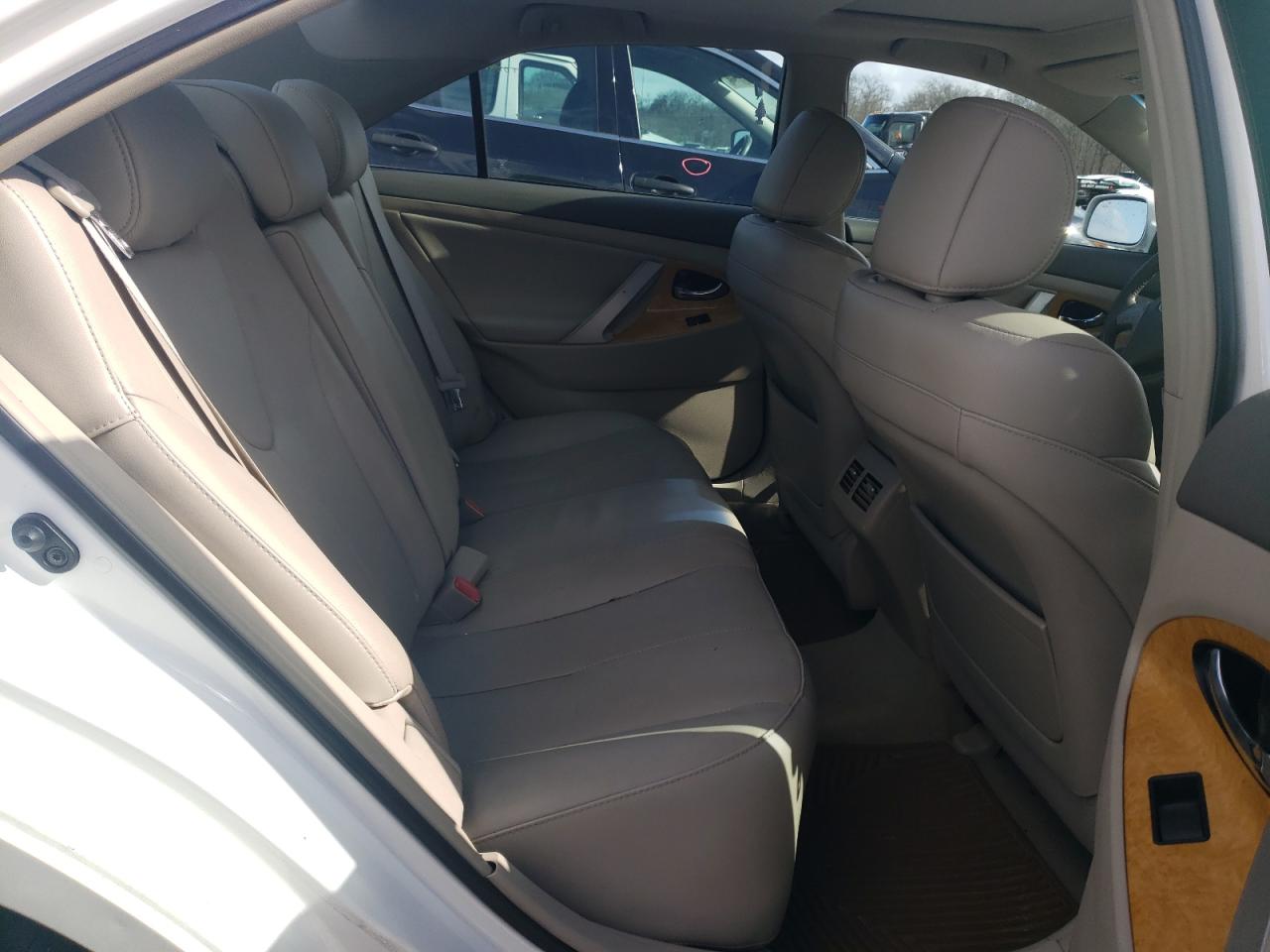 2007 Toyota Camry - Image 10