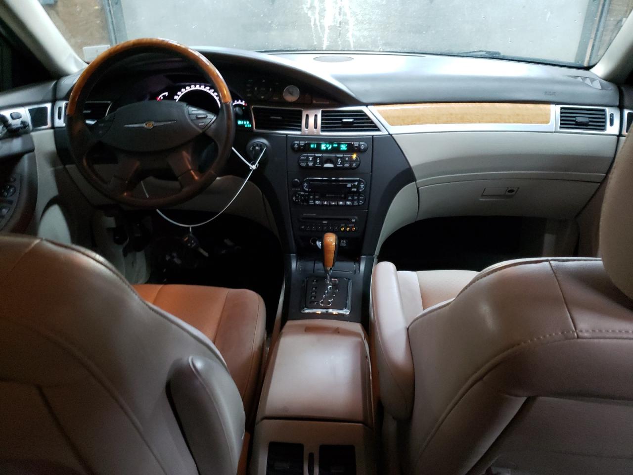 2005 Chrysler Pacifica - Image 8