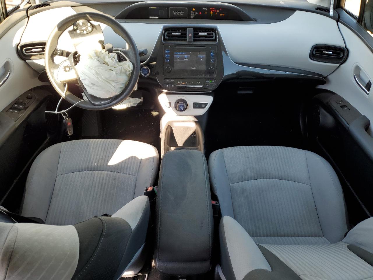 2016 Toyota Prius - Image 8