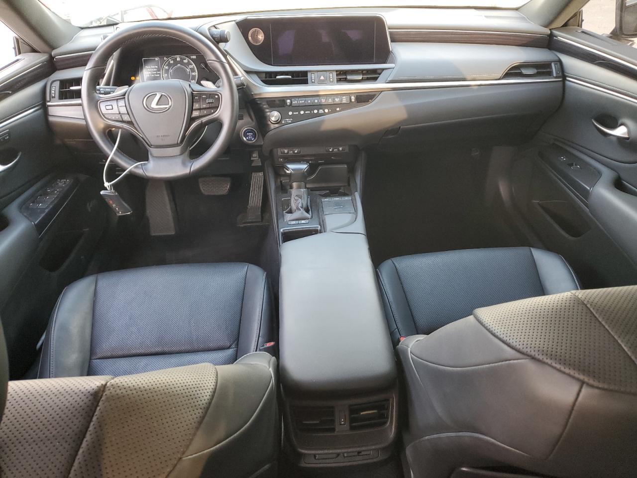 2021 Lexus ES - Image 8