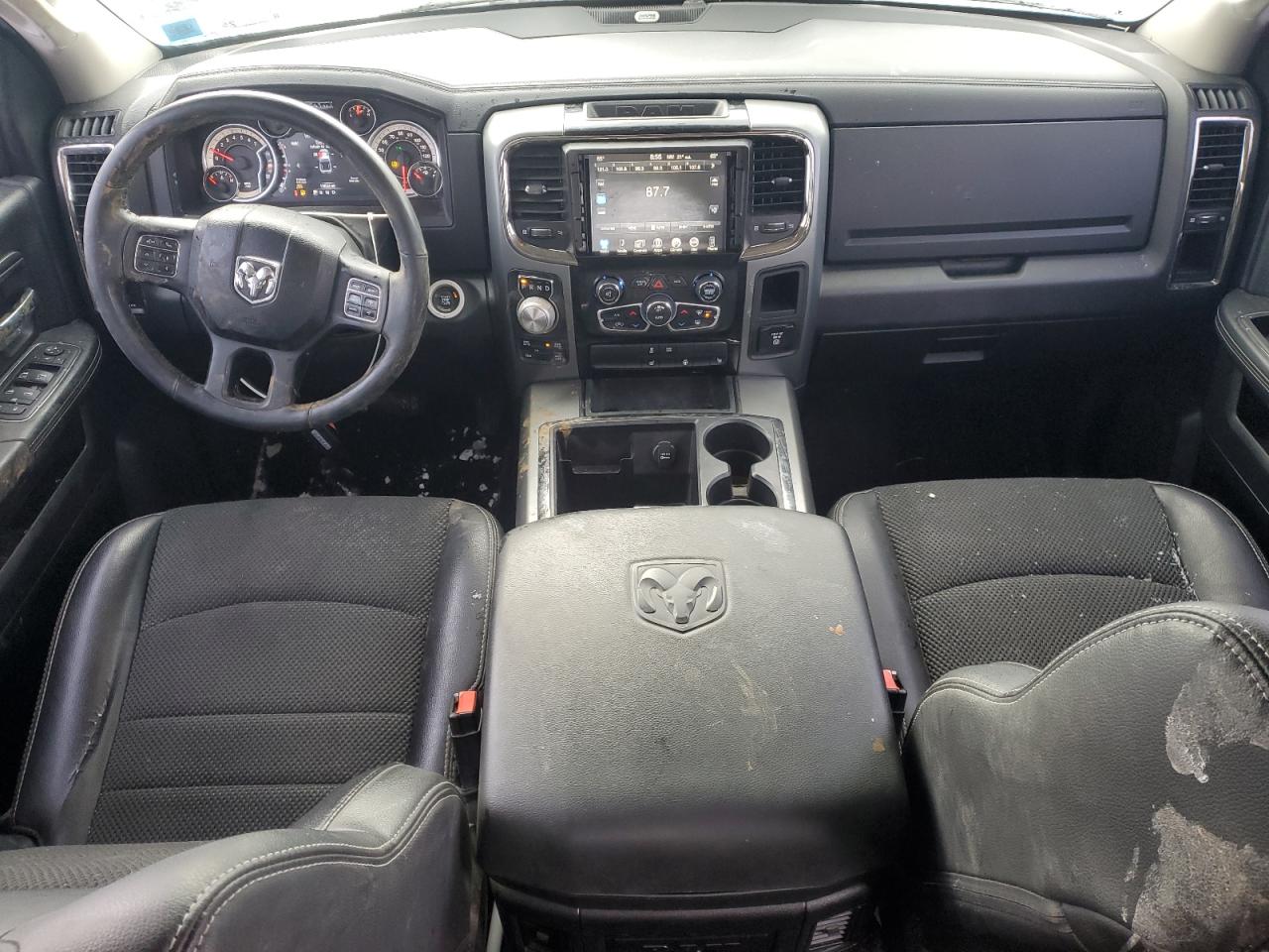 2015 RAM 1500 - Image 8