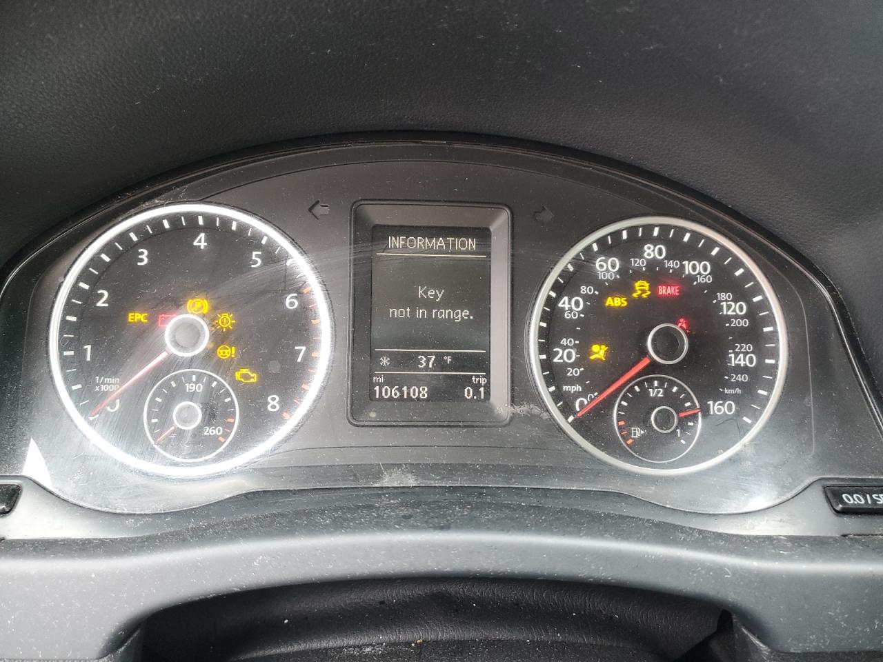 2016 Volkswagen Tiguan - Image 9