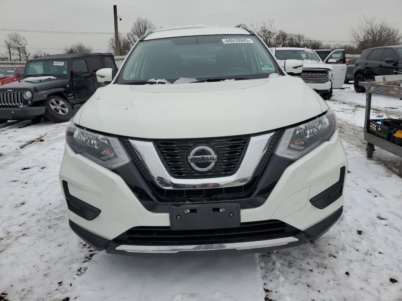 2018 Nissan Rogue - Image 5