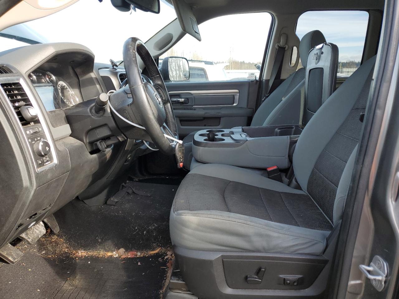 2013 RAM 1500 - Image 7