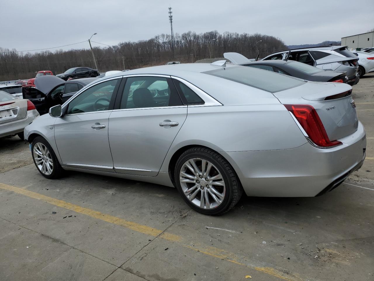 2019 Cadillac XTS - Image 2