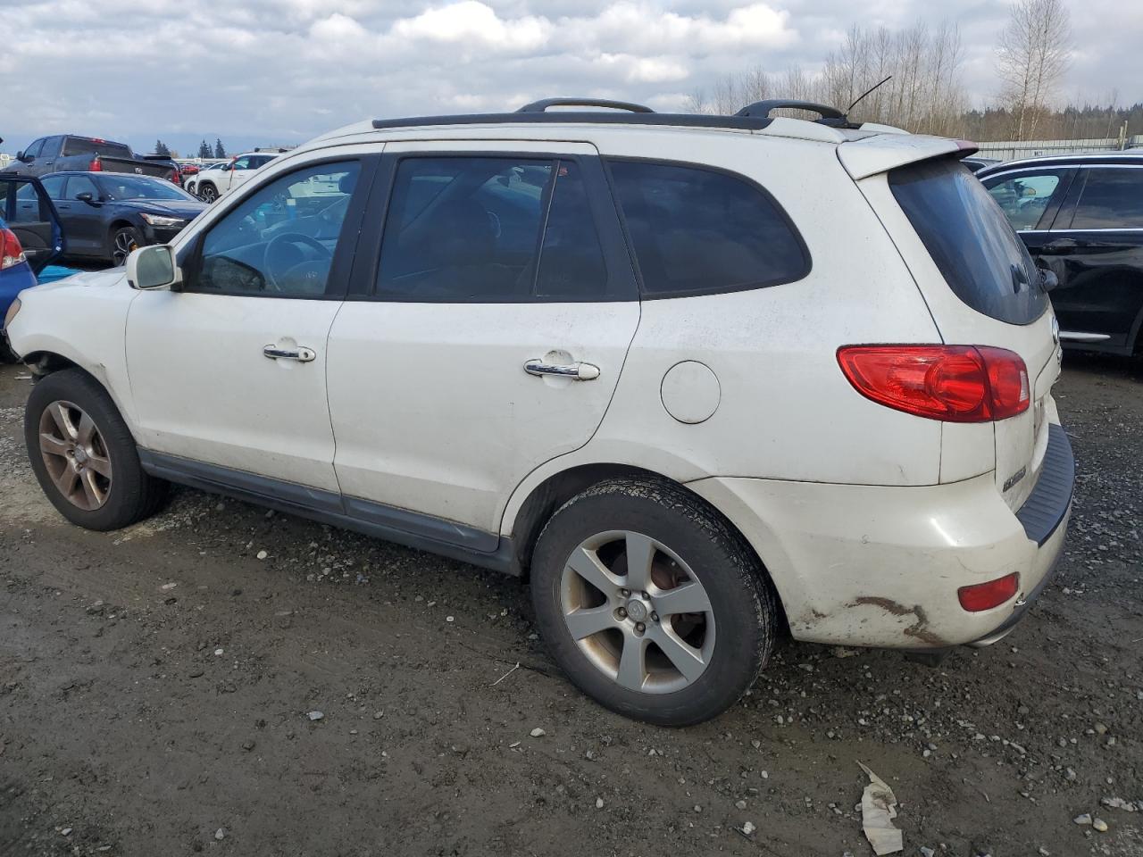 2009 Hyundai Santa Fe - Image 2