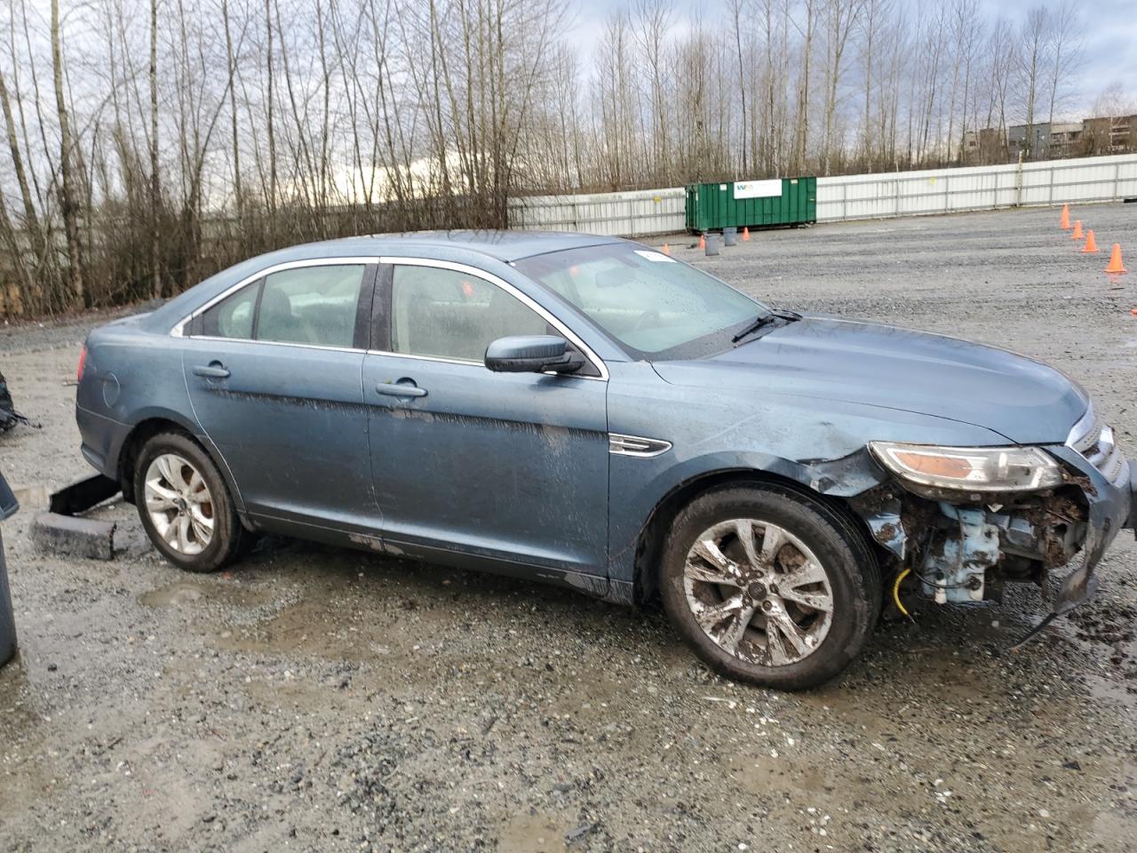 2010 Ford Taurus - Image 4