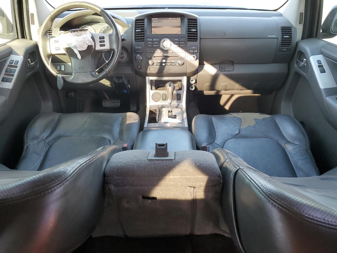 2011 Nissan Pathfinder - Image 8