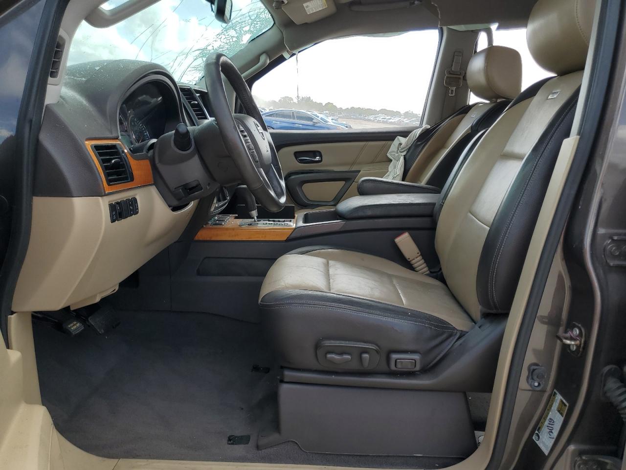 2015 Nissan Armada - Image 7