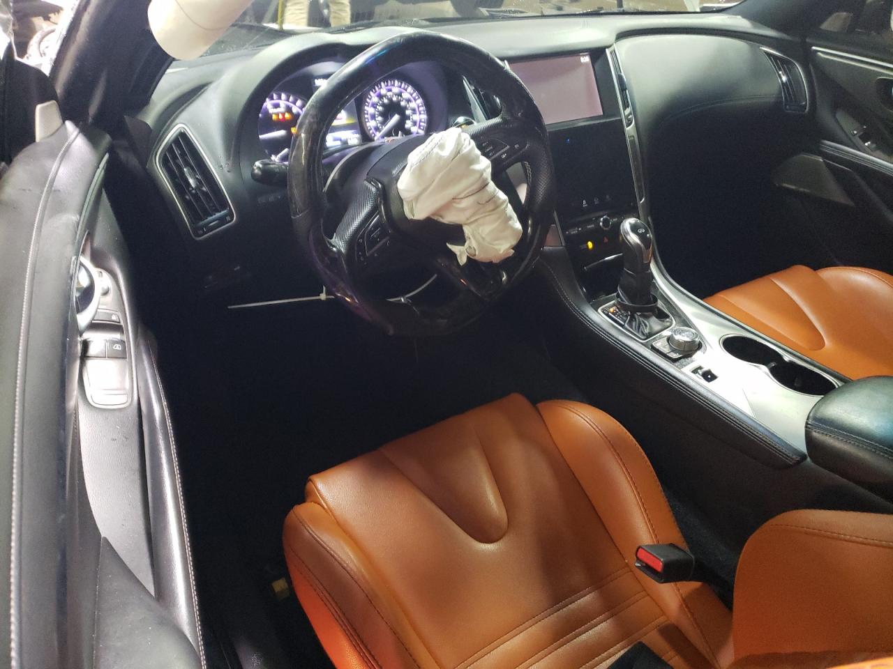 2017 Infiniti Q60 - Image 8