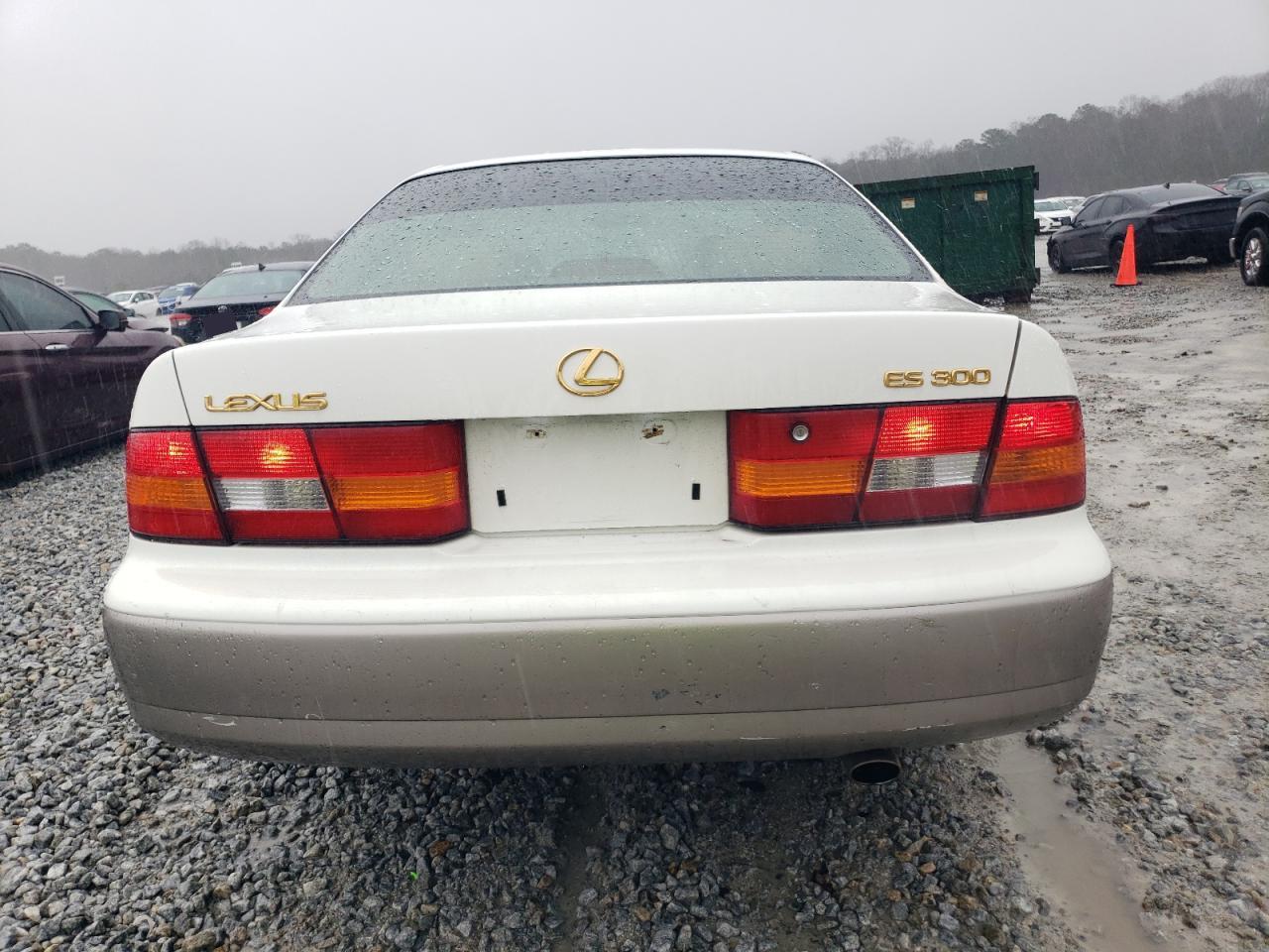 1997 Lexus ES - Image 6