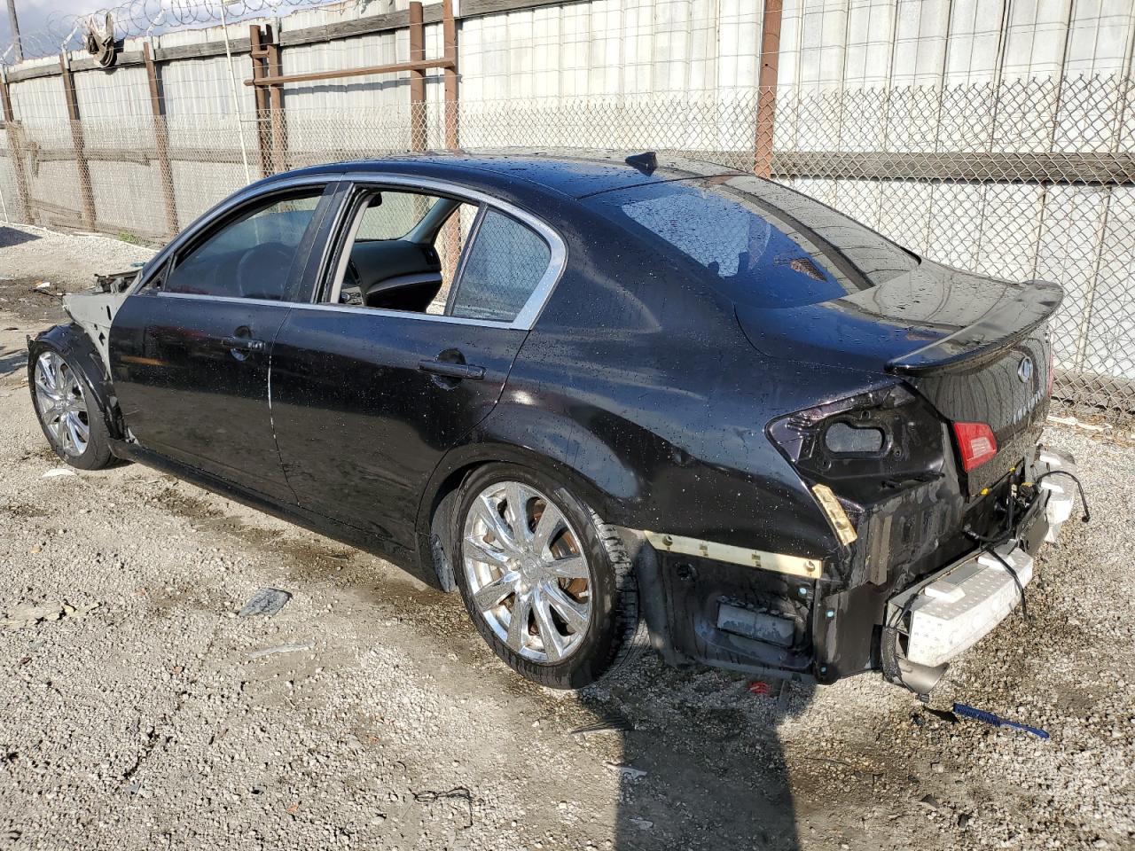 2011 Infiniti G - Image 2