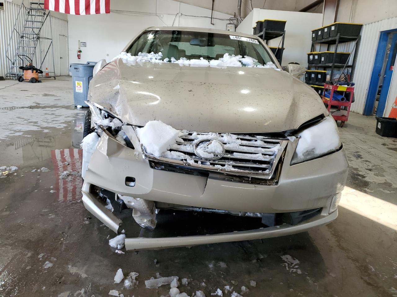2011 Lexus ES - Image 5