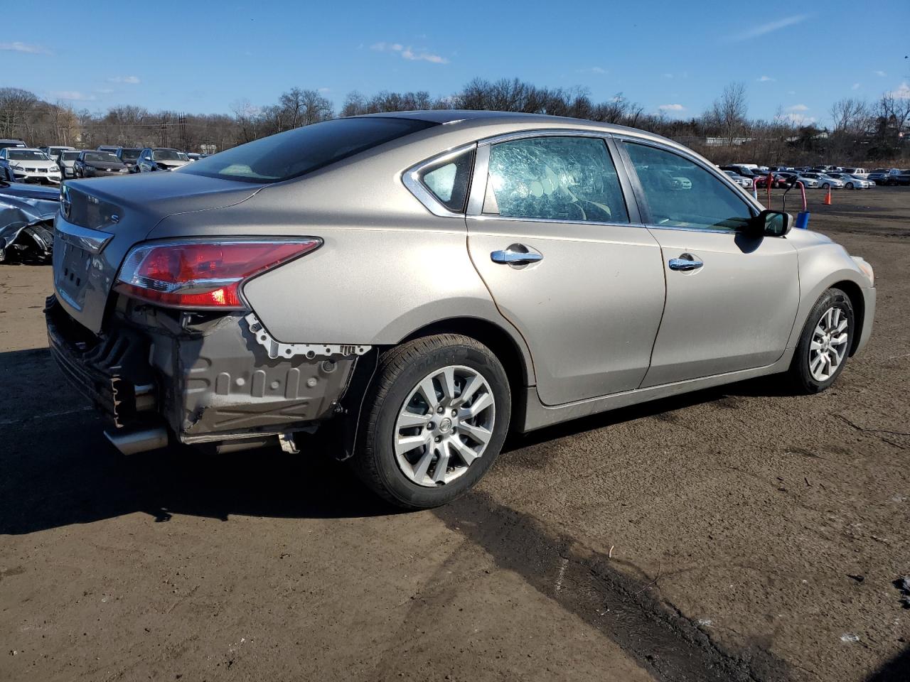 2015 Nissan Altima - Image 3