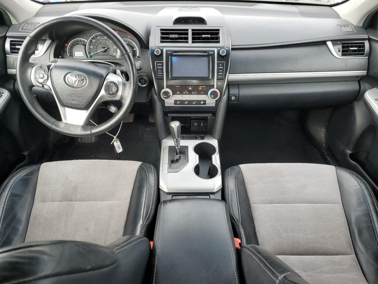 2012 Toyota Camry - Image 8