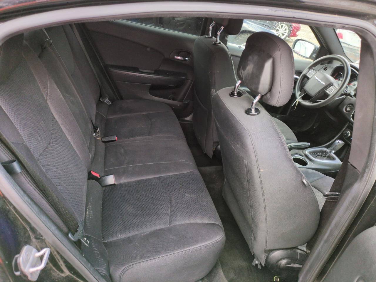 2012 Chrysler 200 - Image 10