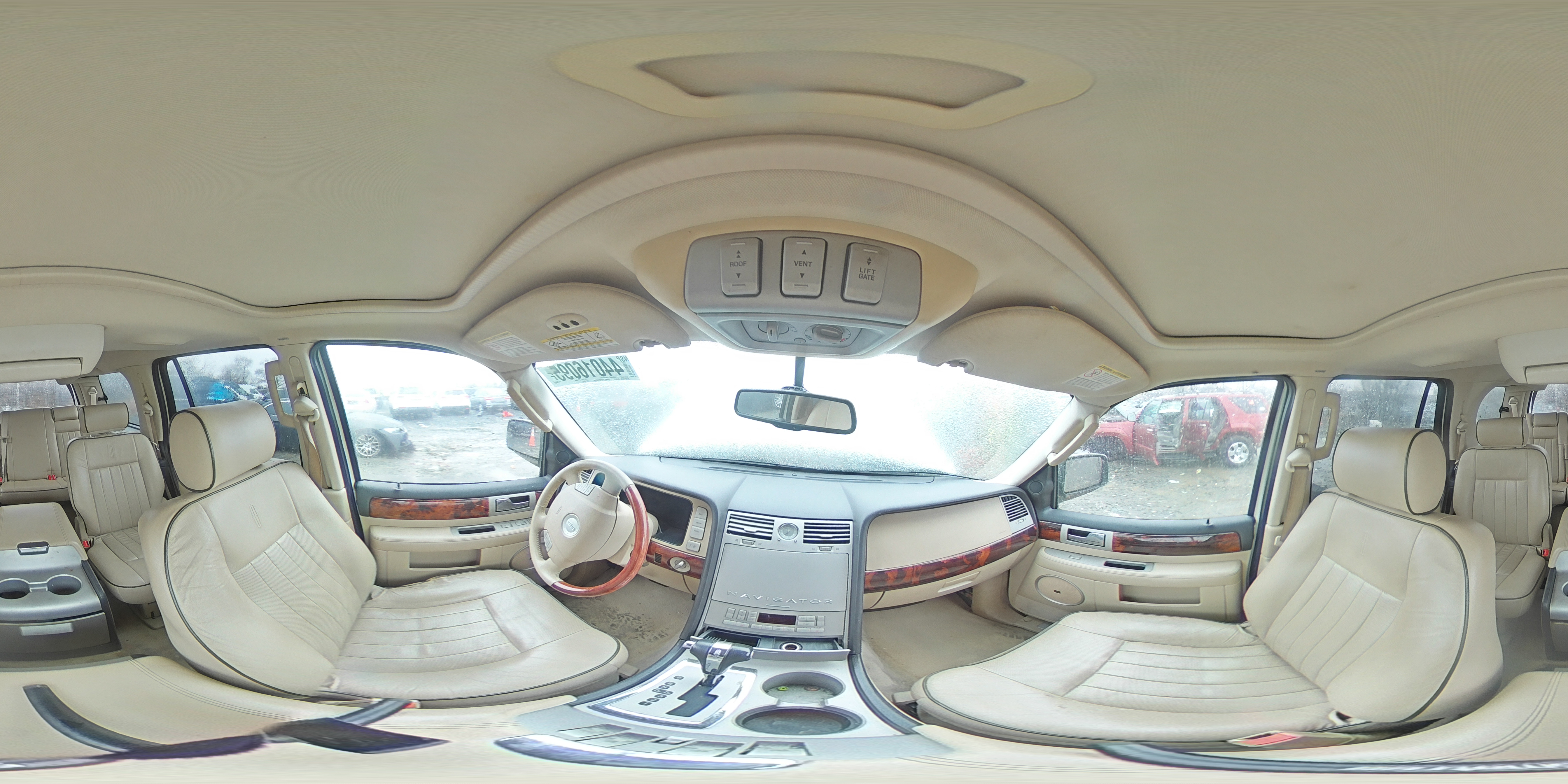 2006 Lincoln Navigator - Image 14