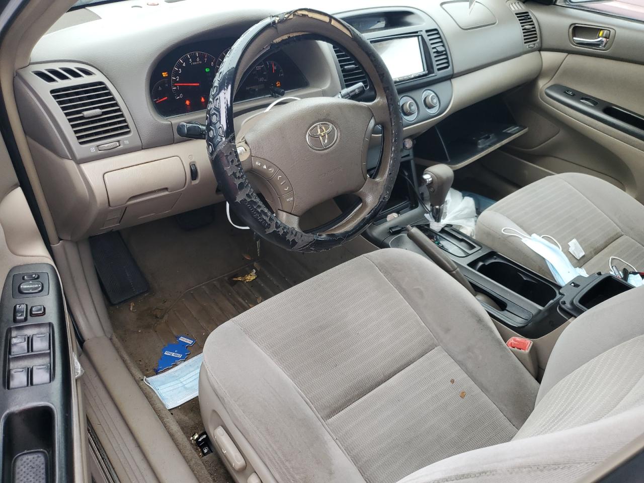 2005 Toyota Camry - Image 8