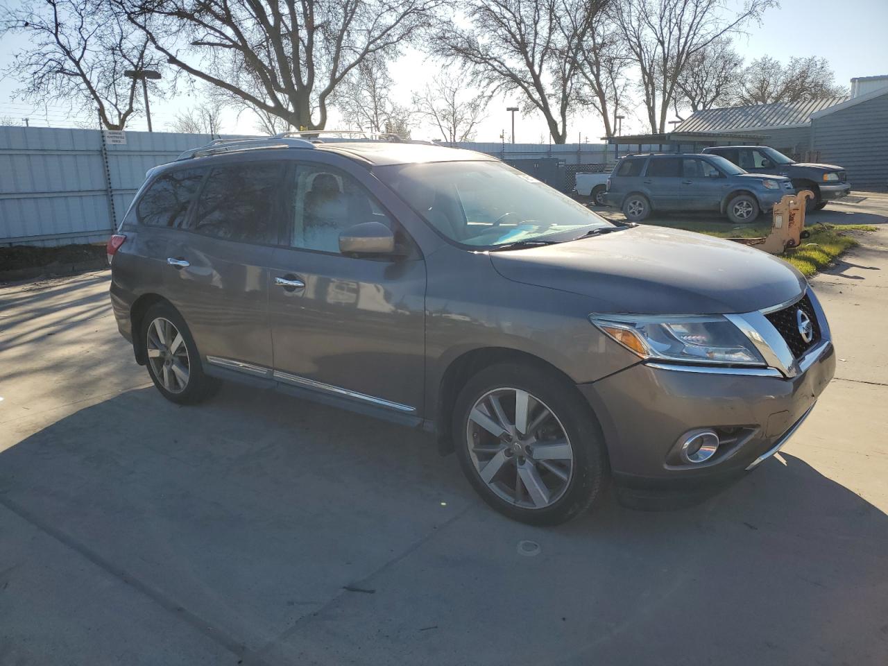 2014 Nissan Pathfinder - Image 4