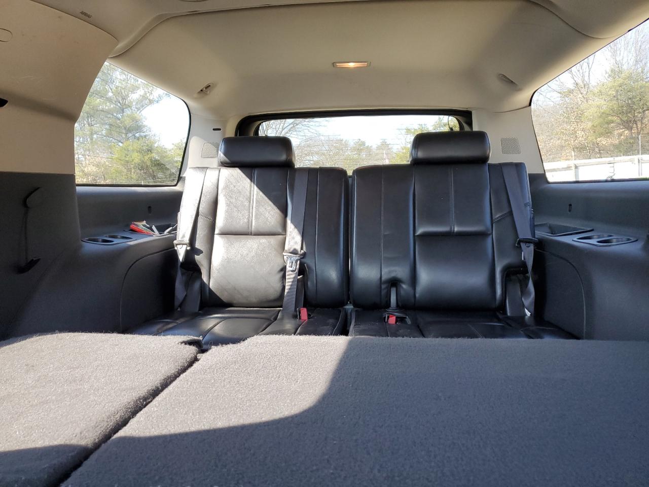 2007 GMC Yukon - Image 10