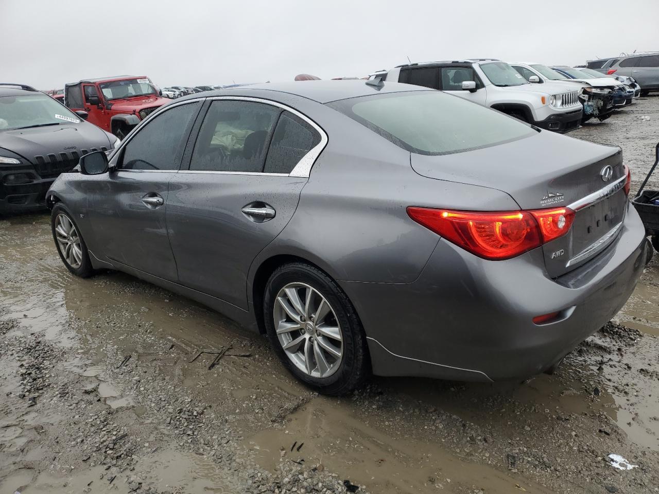 2015 Infiniti Q50 - Image 2