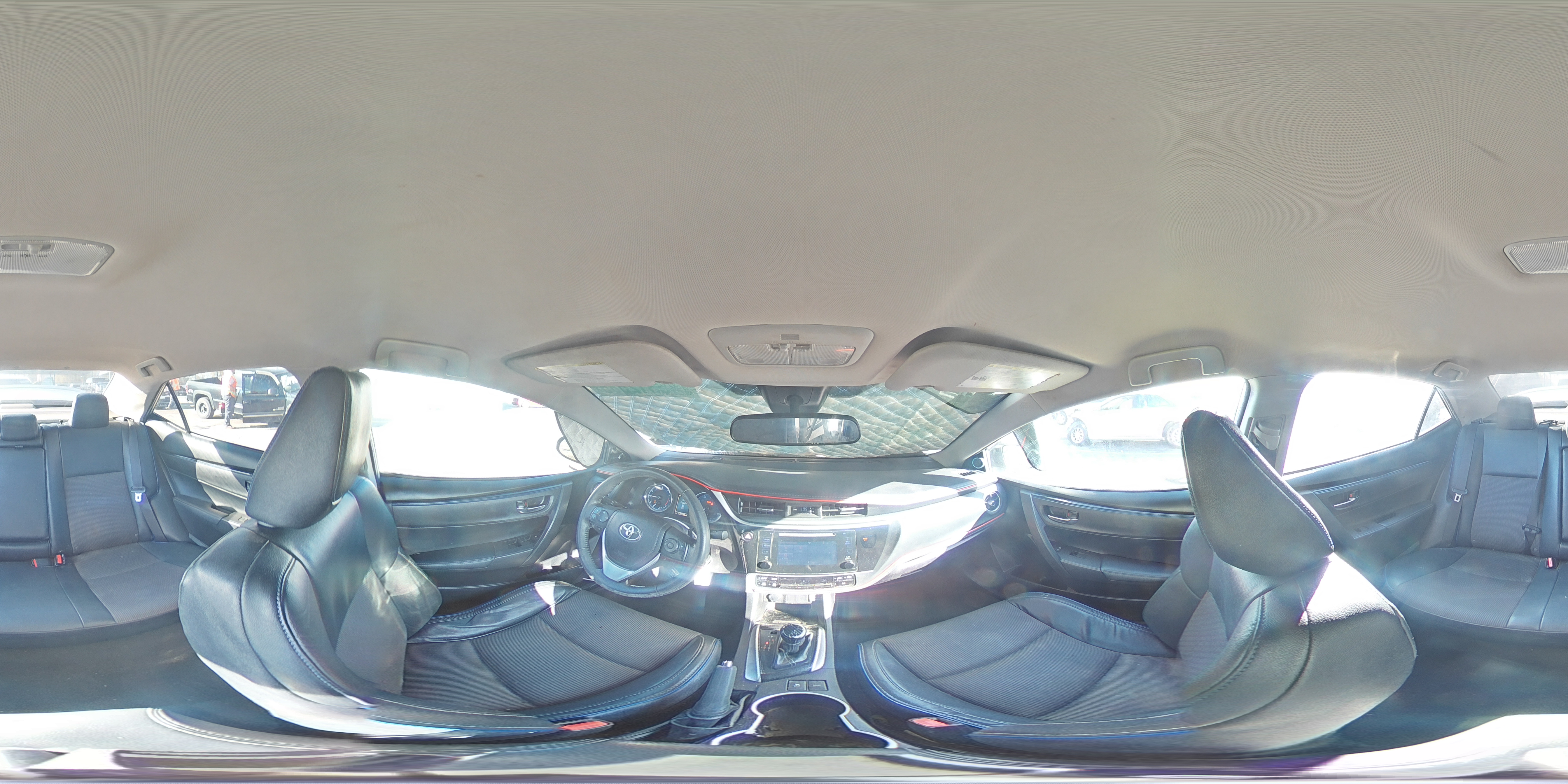 2018 Toyota Corolla - Image 15