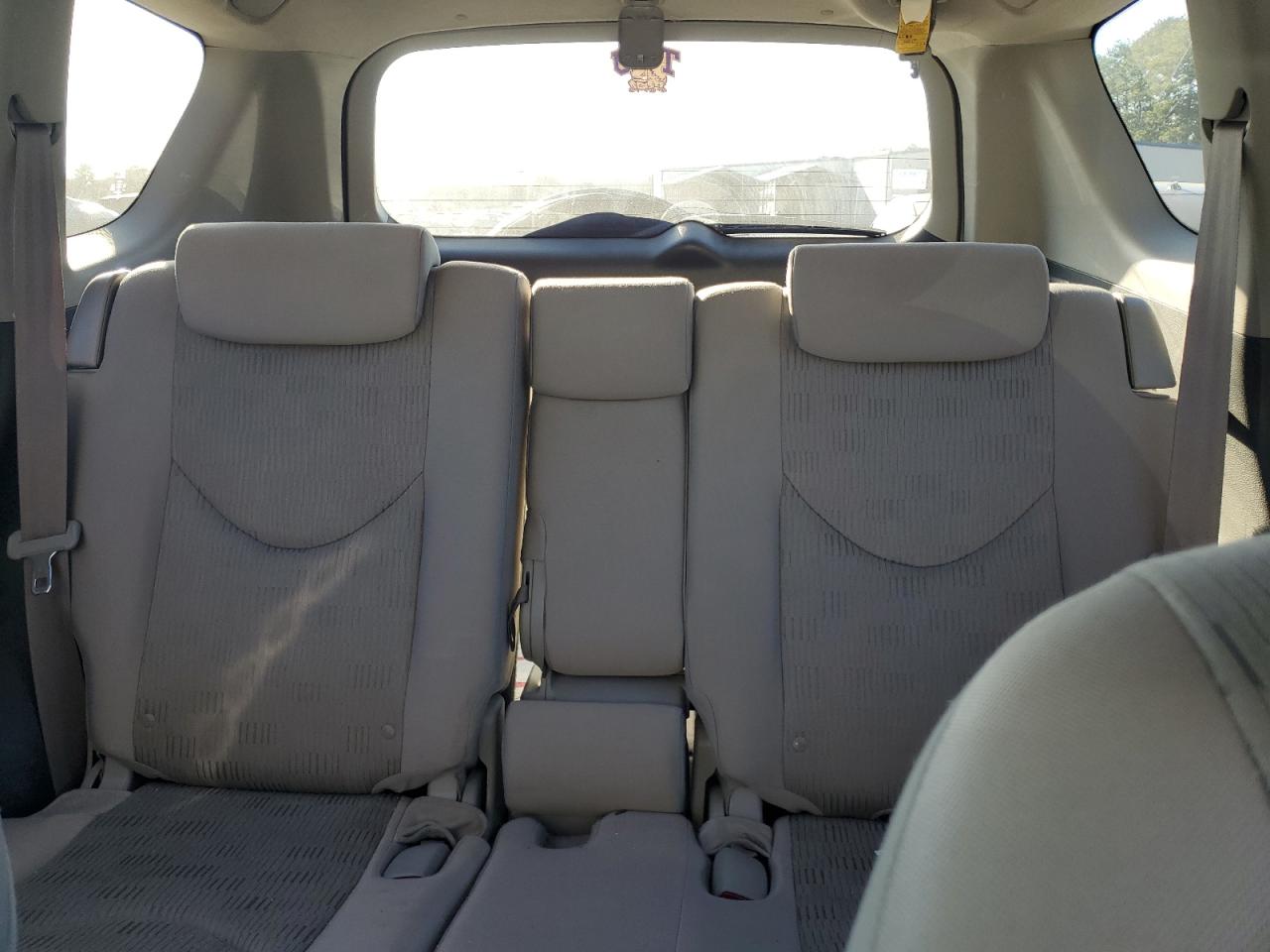 2010 Toyota RAV 4 - Image 10