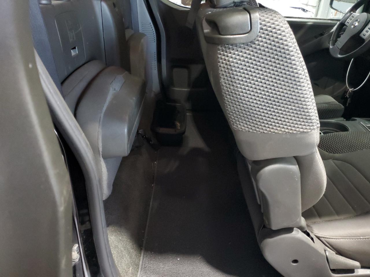 2012 Nissan Navara (Frontier) - Image 10