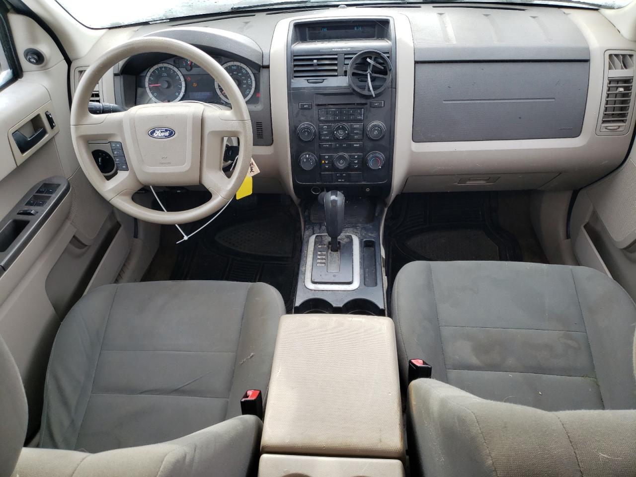 2011 Ford Escape - Image 8