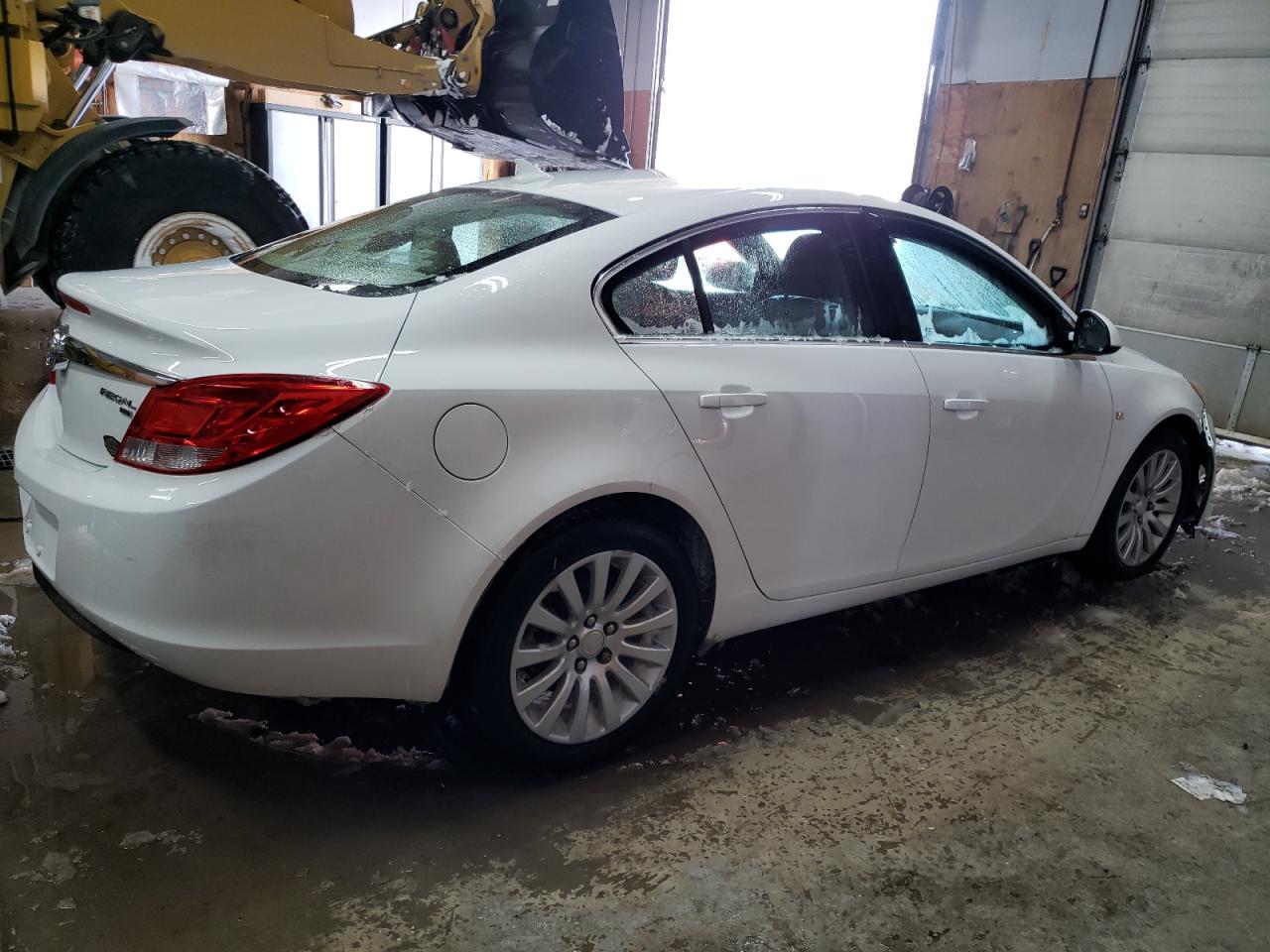 2011 Buick Regal - Image 3