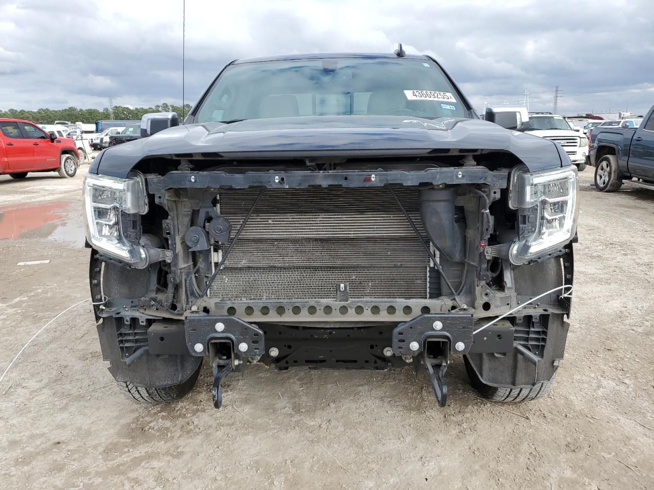 2021 GMC Sierra - Image 5