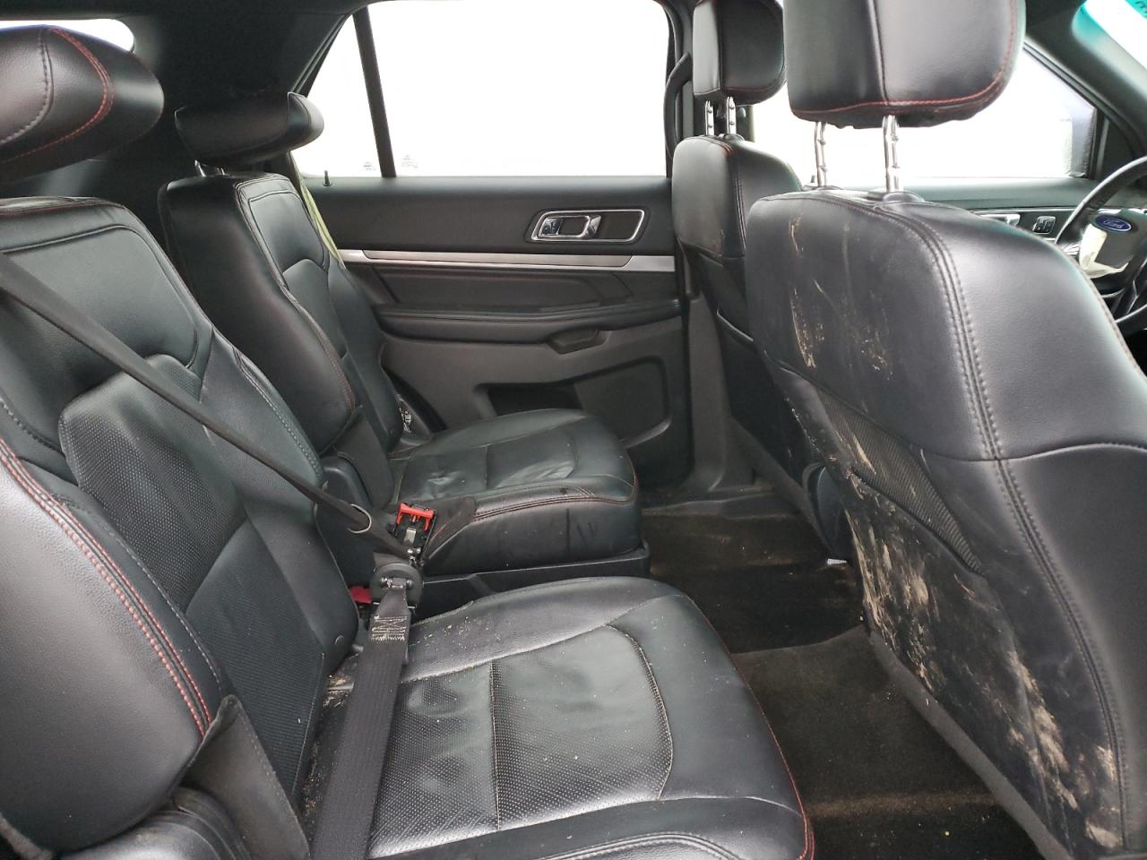 2016 Ford Explorer - Image 12